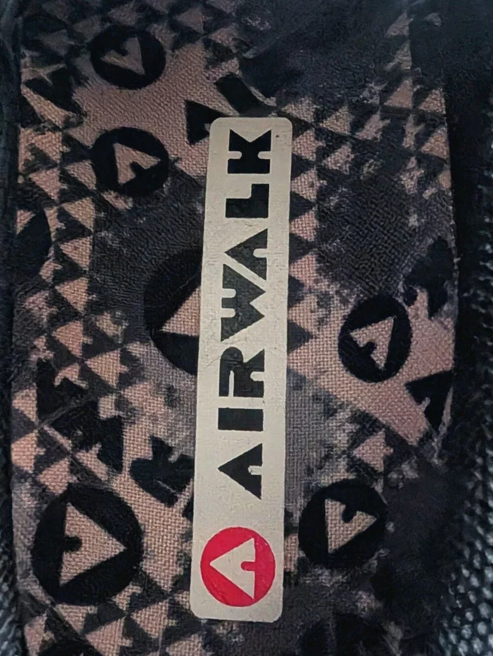 Airwalk Skeleton Shoe Boys Youth Size 1